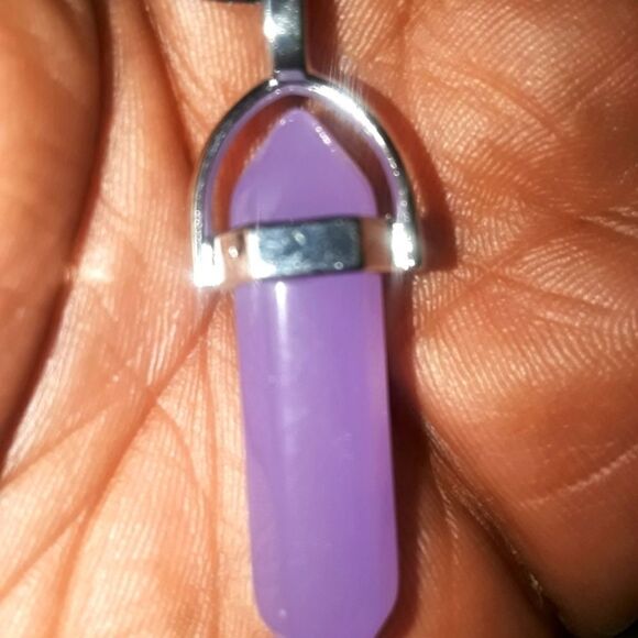 Hand crafted glow in the dark purple pendant necklace - Picture 6 of 8